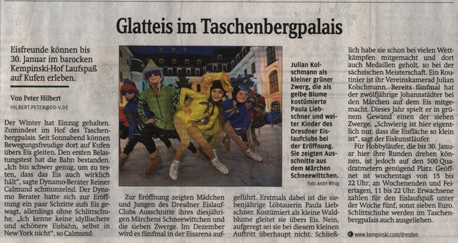 Eism&auml;rchenakteure weihen die Eisbahn ein